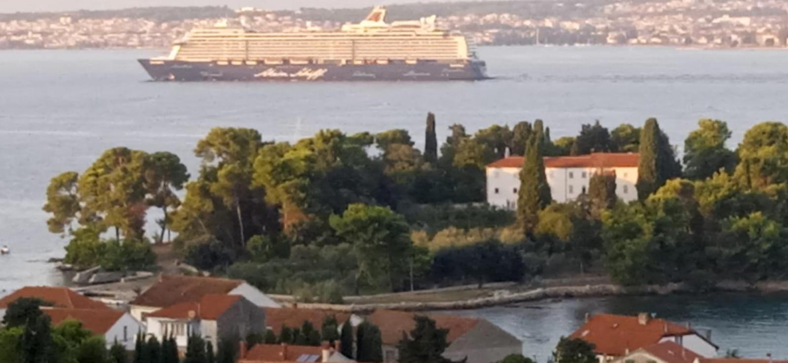 Studio Apartment In Preko With Sea View, Terrace, Air Conditioning, Wi-Fi Esterno foto